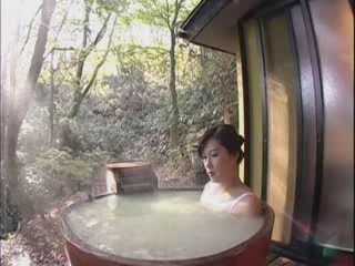 Japanese Beauty Sensual Solo Soak