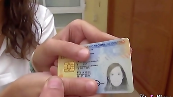 Back to with Ainara. A 18yo that fled home