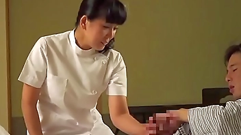 Mature Japanese masseuse gives client handjob Subtitles