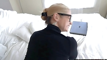 Big ass blonde milf stepmother discovers her stepson watches stepmom porn