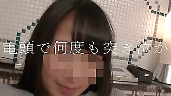 セックス依存症クラブギャルれな（仮名）21歳【電マ強制快楽でアヘ逝き狂い。 出しで孕ませ希望ＪＤ】欲しがり便所を鬼頭で突き泣かす。ベッド・洗面所・鏡の前で生ハメ。ガチ性交尾に子宮歓喜の授精逝き。