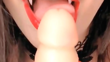 ASMR VAMPIRA GOSTOSA FAZENDO-TE GOZAR NA BOQUINHA, SEXY VAMPIRE BLOWJOB BIG BOOBS, CREAMPIE IN MOUTH