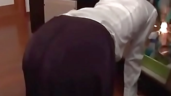 helping a m. [THEMOM69.COM]