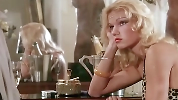 Les Petites Ecolieres