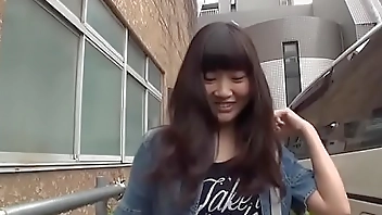 一人旅の女子大生をナンパしてみた - 愛音りりこ 1