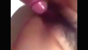 Chơi em china toé nước tiểu