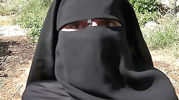 Cum on her niqab