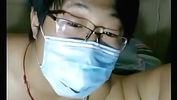 悪いと思っていることをやってみたり。そういうことは、一時的に気分を変えて、問題そのものから遠ざけてくれる。だけど、それは、本当に一時のこと。だから、また、次の日になって、問題が起きれば、不満な気持ちは湧き上がってきてしまう。もし、心の中に欠落があるのなら、そのことをほかの事で誤魔化すのは、ほどほどにしよう。それよりも、何が問題になっているかを考えて、どうすればいいかを検討しよう。幸せというのは、普通の状態で気持ちが、満たされていること。だから、