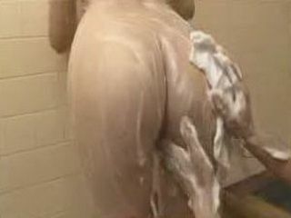 Japanese Beauty Gets Fucked in the Bathtub with Shampoo