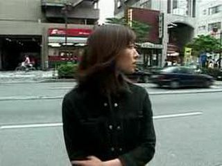 Japanese Woman Gets Blown on Nippon Street for Sexual Gratification