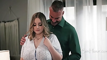 StepParents Fuck Tiny Stepdaughter Wearing A VR Headset - Dee Williams, Codi Vore