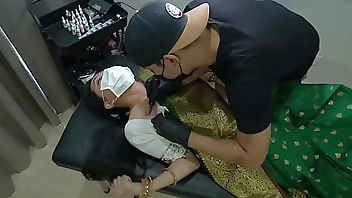 Indian Girl , while Tattoo ,She felt Strong Orgasm in her Pussy