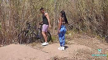Unknown cyclist fills my pussy with cum outdoors - Mariana Martix - Alberto Blanco - FREE XV