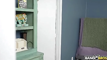 Jewelz Needs a Big Dick