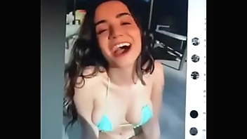 Daisy Blooms (( JAMELIZ DAISY BLOOMS ))