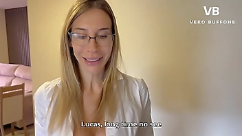 My Psychologist made me swallow her juicy pussy and I couldn't help but fill her face with semen